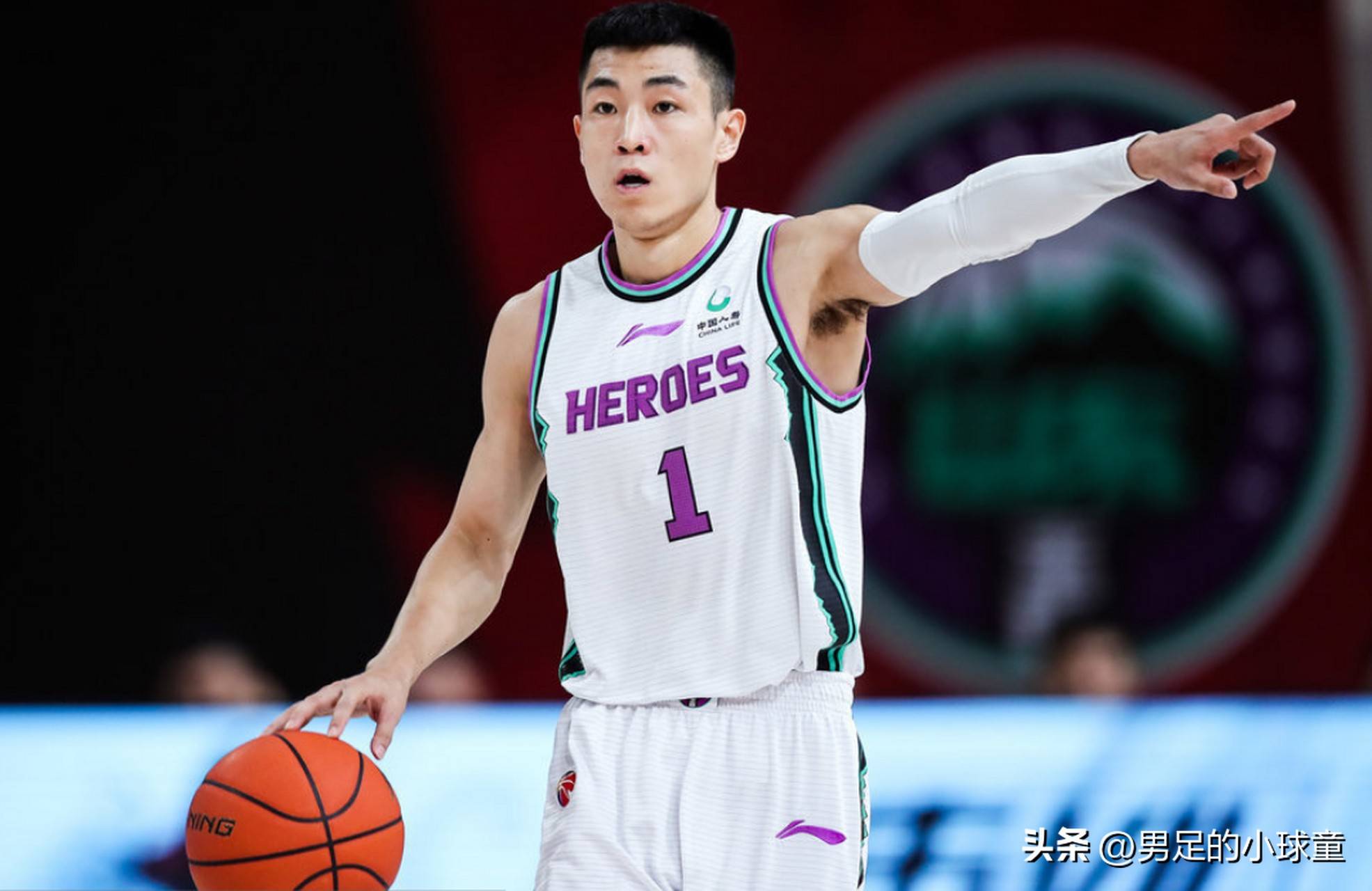 今晨深圳男篮调整名单以备意甲，主帅复盘环节打磨，更衣室稳定，训练强度明显提升的简单介绍