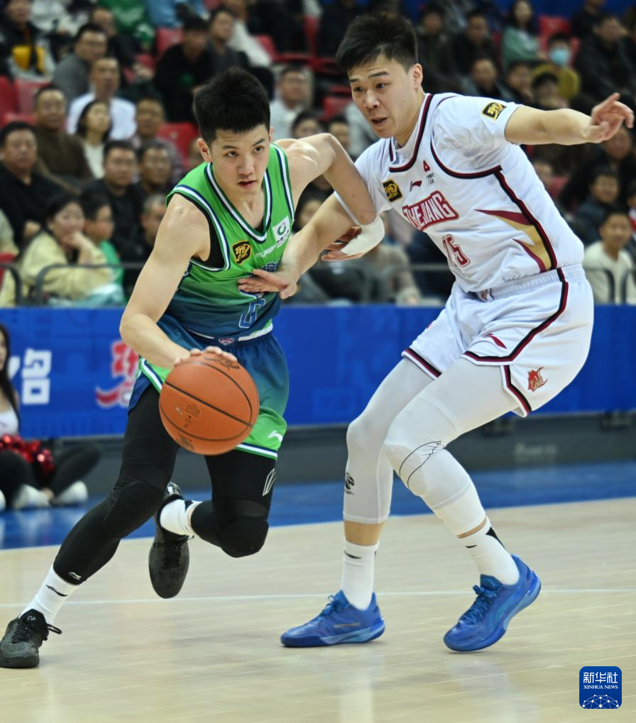 包含浙江稠州训练开放日，清晨调整名单引欢呼，CBA季后赛在即，阵容厚度经受考验的词条-AYX爱游戏中国